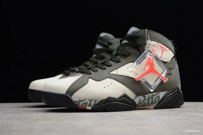 AT3375-100 Icicle x Jordan Patta 7 Air 0925